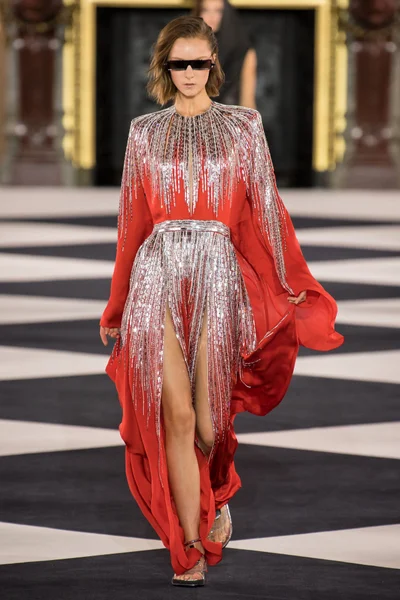 Look 70